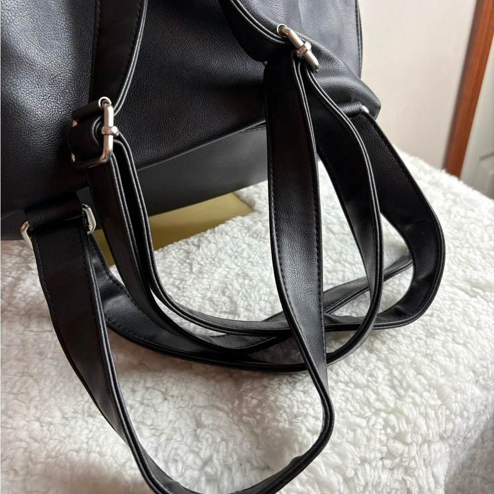 Nine West Black Faux Leather Backpack Women's Adjustable Drawstring Flap Bag